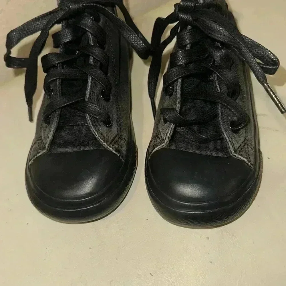 Converse preowned black